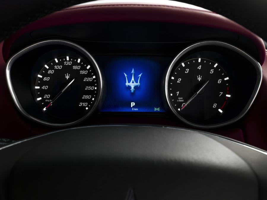  Maserati Ghibli Q4 2013 года  (фото 2 из 16)
